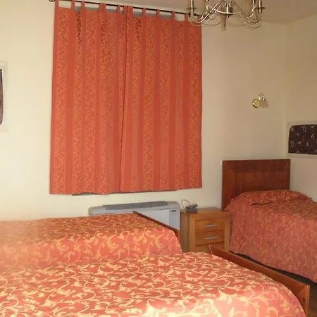Julia Hotel
